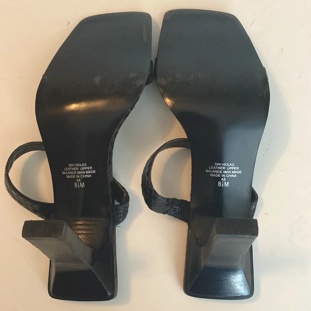 Bandolino SW Violas Black Snakeskin Heeled Sandals EUC